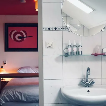 Kadushi Bed & Breakfast